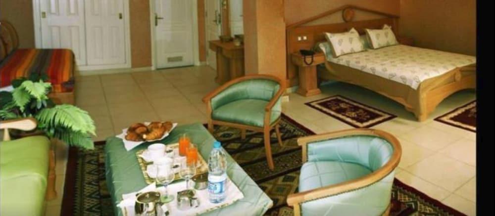 Charm El Cheikh Hotel Oran Ngoại thất bức ảnh